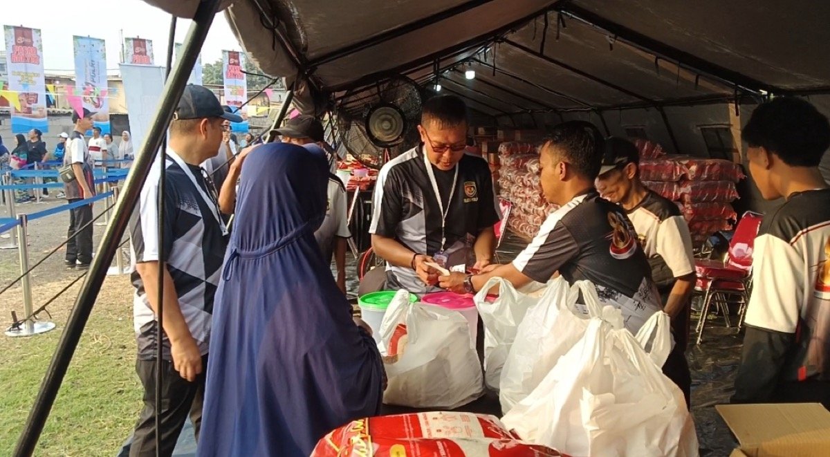 Pasar Rakyat Polri Hari Bhayangkara ke-80 foto 4