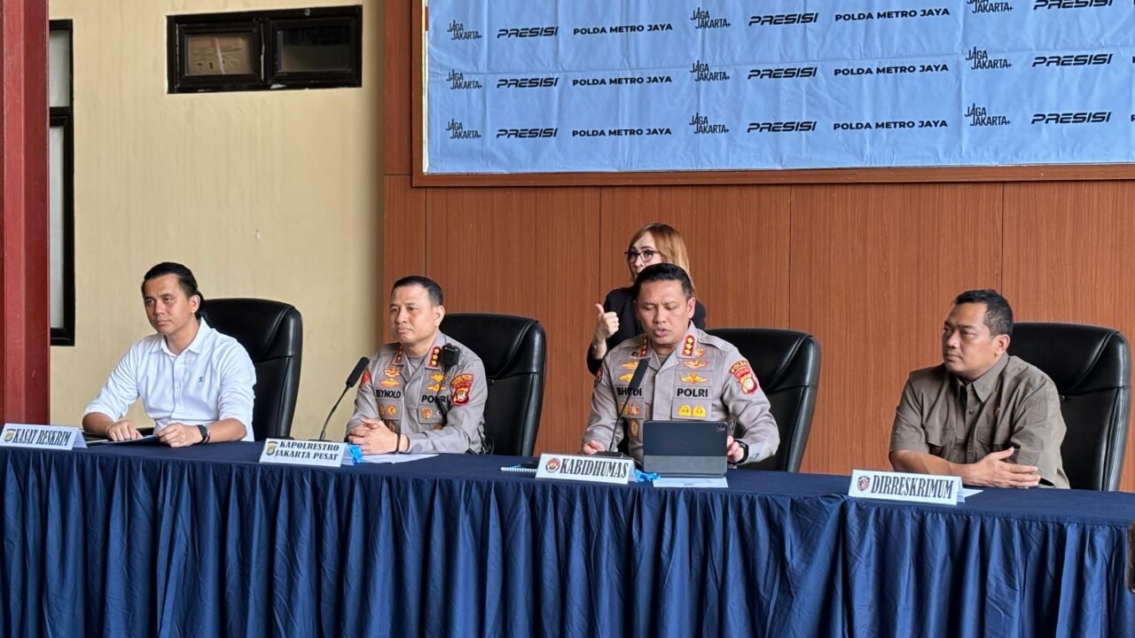 Dirreskrimum Polda Metro Jaya Kombes Pol Imam Imanuddin dalam rilis perkara Percetakan Mau Print di Polres Metro Jakarta Pusat, Jumat, 26 Juni 2026.