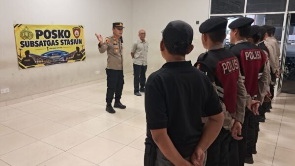 Dit Samapta Polda Metro Jaya Laksanakan Pelayanan Pengamanan Garuda Bakti 2026 di WHOOSH Halim